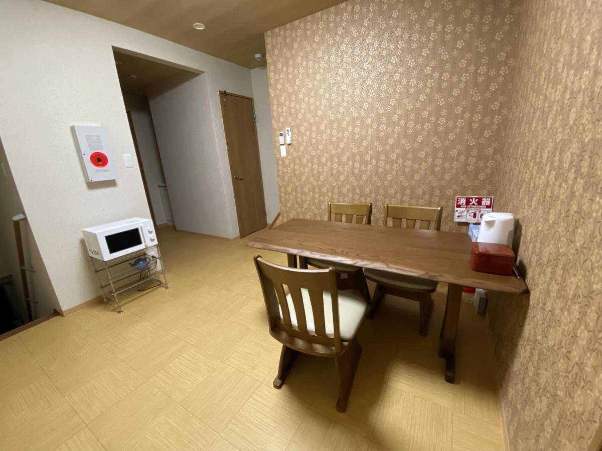 Wutong: Airport-Adjacent Osaka Landmark Stay Exterior photo